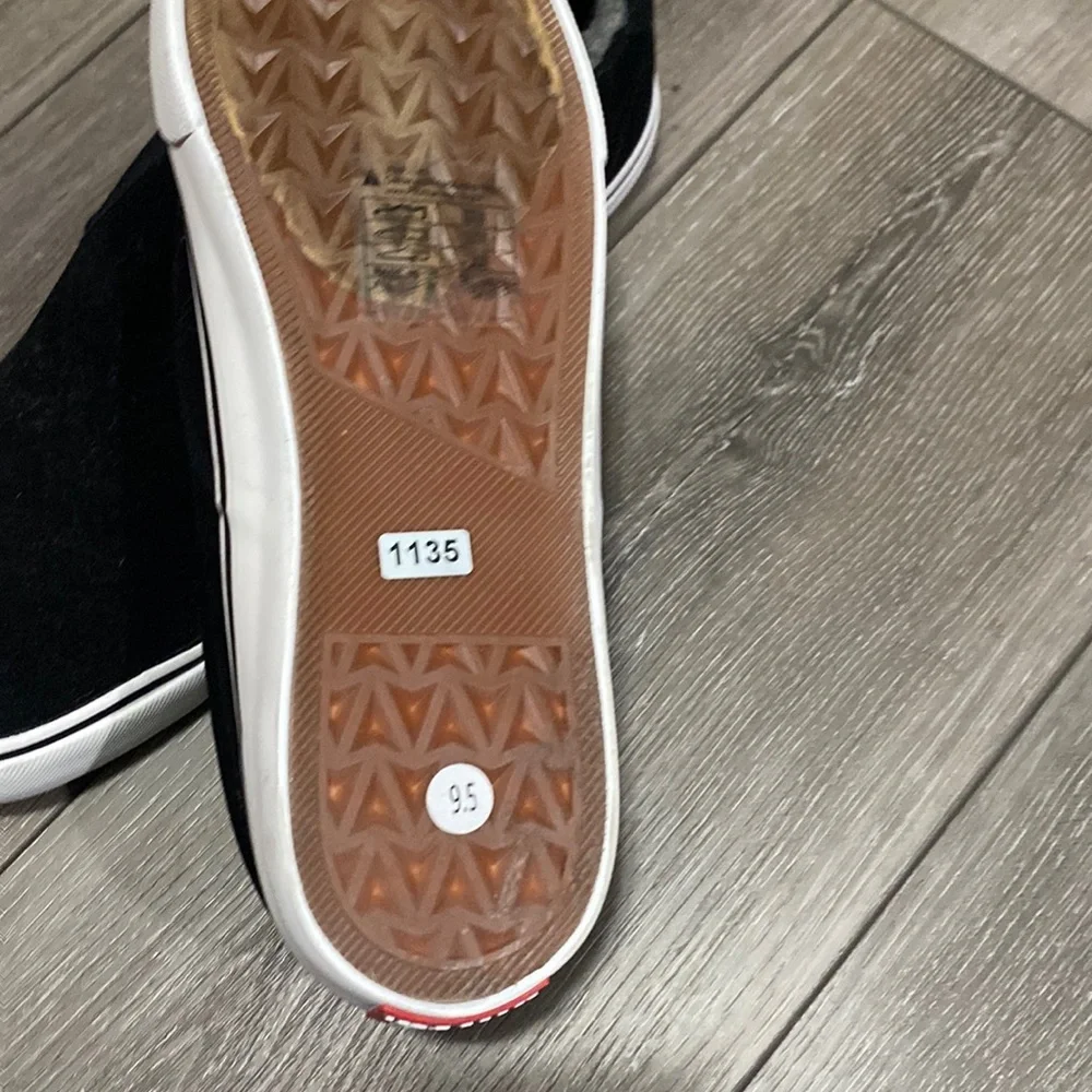 NWOT! UNLTD Tan Loafers‎ Slip-On Sneakers